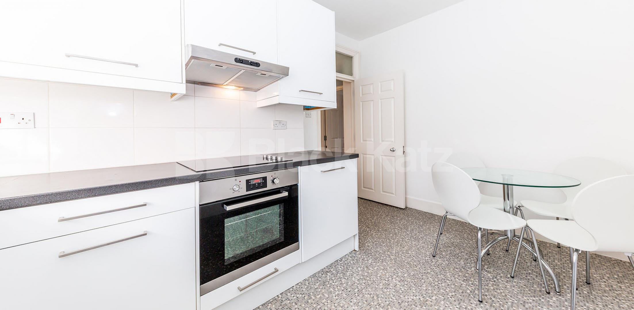 			TWO BED BY BOND STREET! , 2 Bedroom, 1 bath, 1 reception Flat			 Gilbert Street, Bond Street